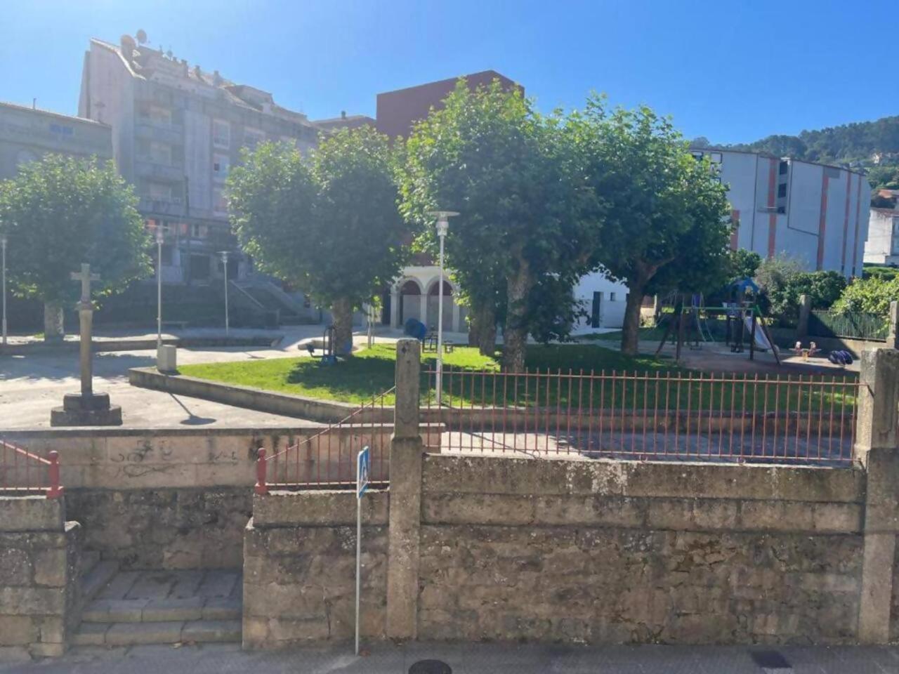 Apartamento Centroplaya Bueu Bagian luar foto